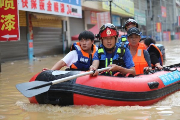 聚宝盆 贵州榕江居民讲述汛情经历：救援队敲锣催撤离，经历被困后第二次洪峰已有心理准备
