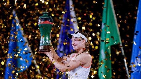 泛策略 问鼎WTA宁波站，莱巴金娜冲向年终总决赛